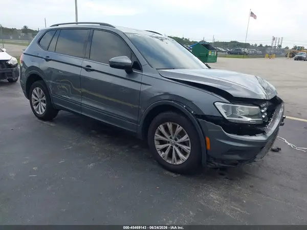 3VV1B7AX7LM038458 2020 VOLKSWAGEN TIGUAN - Image 1