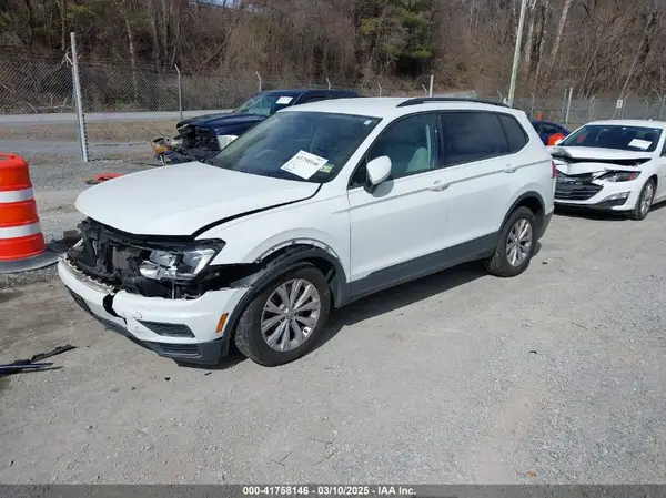 3VV1B7AX7LM087501 2020 VOLKSWAGEN TIGUAN - Image 2