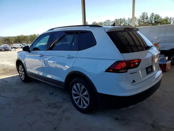 3VV1B7AX7LM089992 2020 VOLKSWAGEN TIGUAN - Image 2