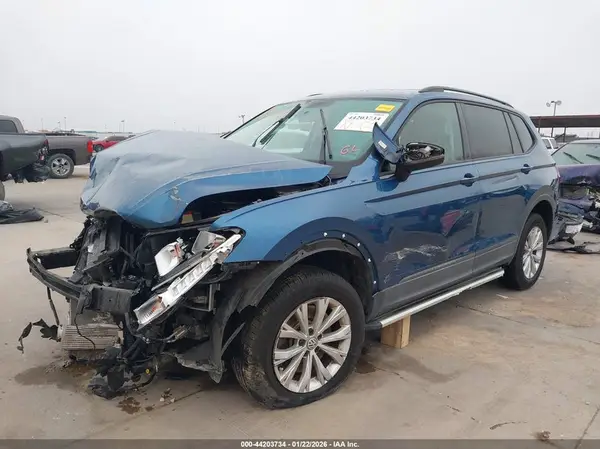 3VV1B7AX7LM126085 2020 VOLKSWAGEN TIGUAN - Image 2