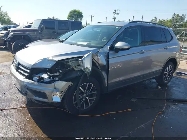 3VV1B7AX7MM012668 2021 VOLKSWAGEN TIGUAN - Image 2