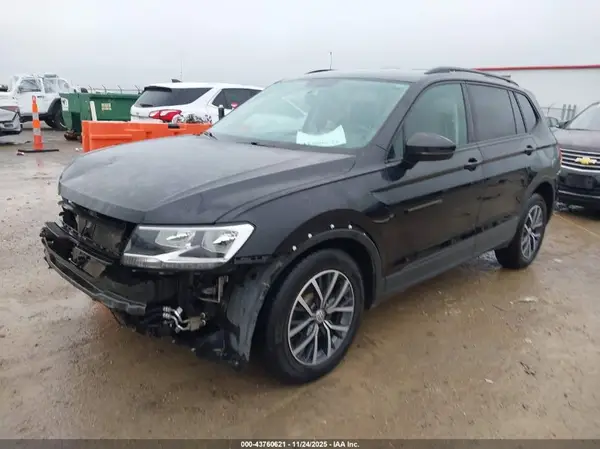 3VV1B7AX7MM041524 2021 VOLKSWAGEN TIGUAN - Image 2