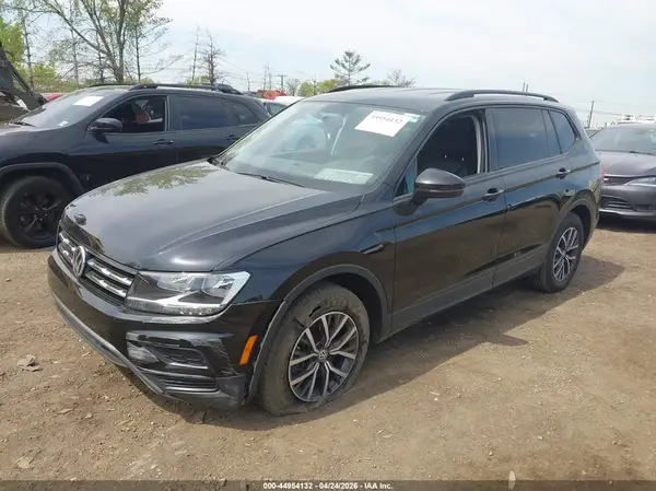 3VV1B7AX7MM053995 2021 VOLKSWAGEN TIGUAN - Image 2