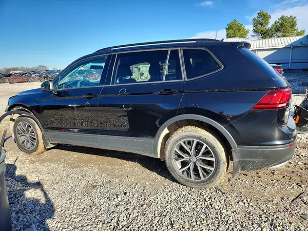 3VV1B7AX7MM097527 2021 VOLKSWAGEN TIGUAN - Image 2