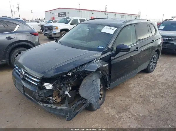 3VV1B7AX7MM141994 2021 VOLKSWAGEN TIGUAN - Image 2