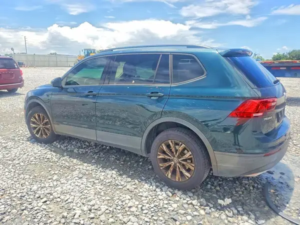 3VV1B7AX8JM019026 2018 VOLKSWAGEN TIGUAN - Image 2