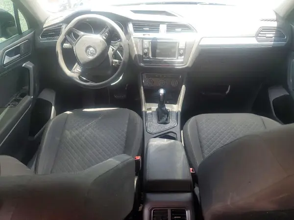 3VV1B7AX8JM019026 2018 VOLKSWAGEN TIGUAN - Image 8