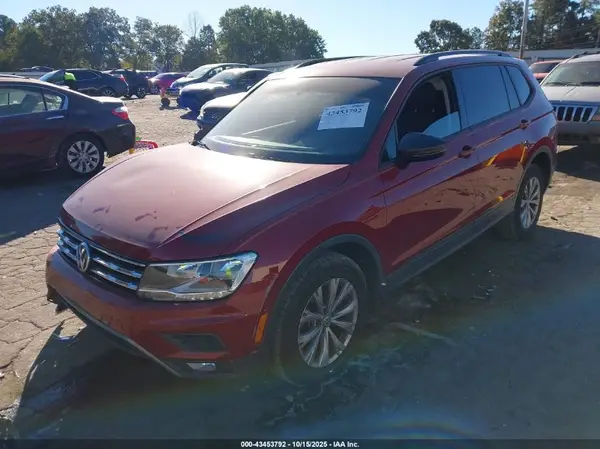 3VV1B7AX8JM031242 2018 VOLKSWAGEN TIGUAN - Image 2