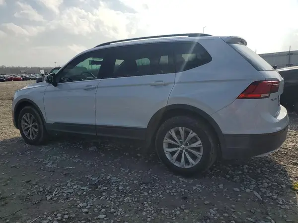 3VV1B7AX8JM032973 2018 VOLKSWAGEN TIGUAN - Image 2
