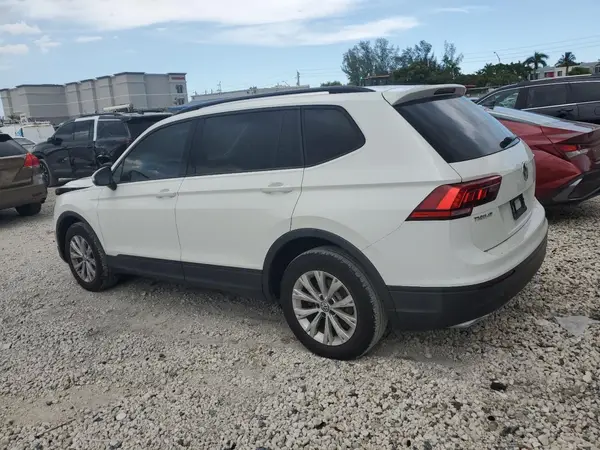 3VV1B7AX8JM036814 2018 VOLKSWAGEN TIGUAN - Image 2
