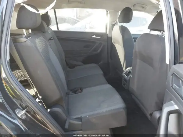 3VV1B7AX8JM059039 2018 VOLKSWAGEN TIGUAN - Image 8