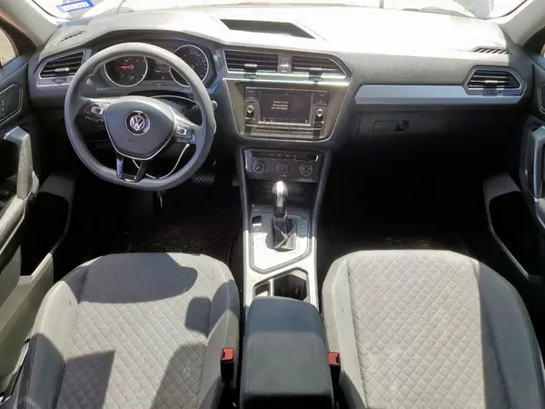 3VV1B7AX8JM070459 2018 VOLKSWAGEN TIGUAN - Image 8