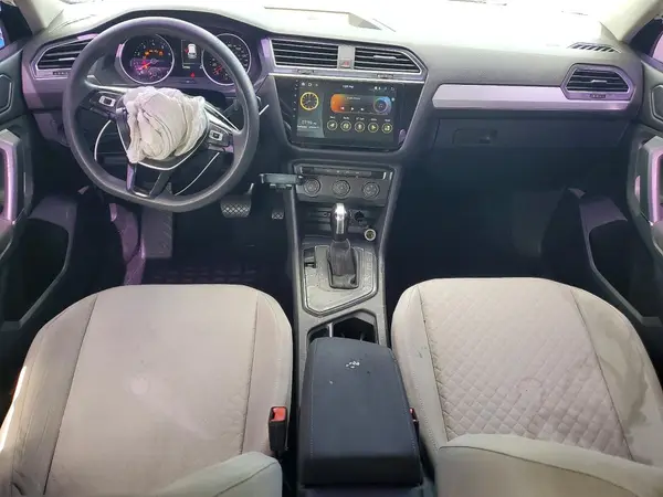 3VV1B7AX8JM070753 2018 VOLKSWAGEN TIGUAN - Image 8