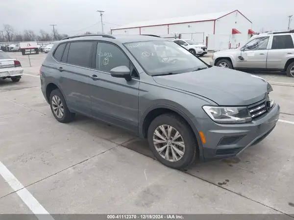 3VV1B7AX8JM075788 2018 VOLKSWAGEN TIGUAN - Image 1