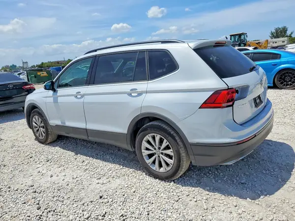 3VV1B7AX8JM078450 2018 VOLKSWAGEN TIGUAN - Image 2