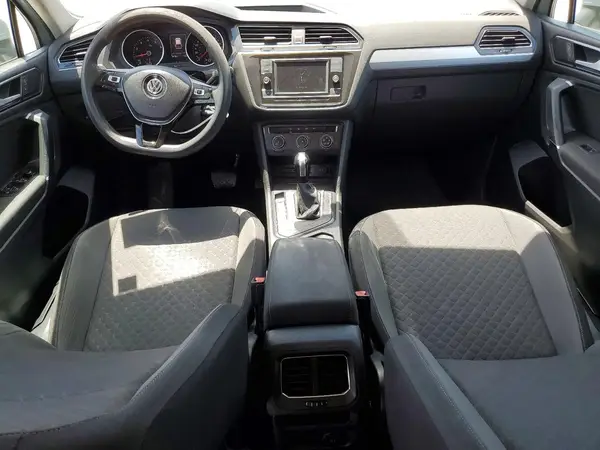 3VV1B7AX8JM078450 2018 VOLKSWAGEN TIGUAN - Image 8