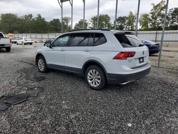 3VV1B7AX8JM094731 2018 VOLKSWAGEN TIGUAN - Image 2