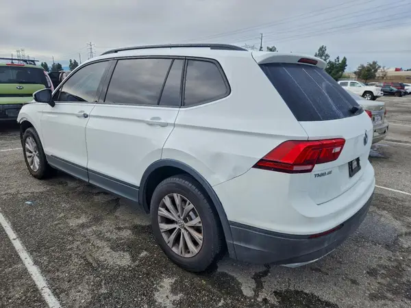 3VV1B7AX8JM098441 2018 VOLKSWAGEN TIGUAN - Image 2