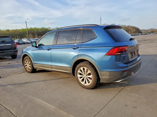 3VV1B7AX8JM120535 2018 VOLKSWAGEN TIGUAN - Image 2