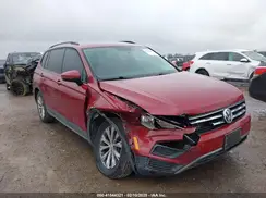 3VV1B7AX8JM124827 2018 VOLKSWAGEN TIGUAN