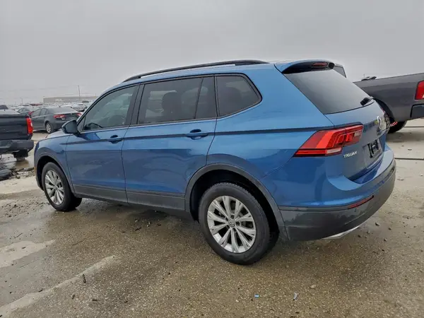 3VV1B7AX8JM145533 2018 VOLKSWAGEN TIGUAN - Image 2
