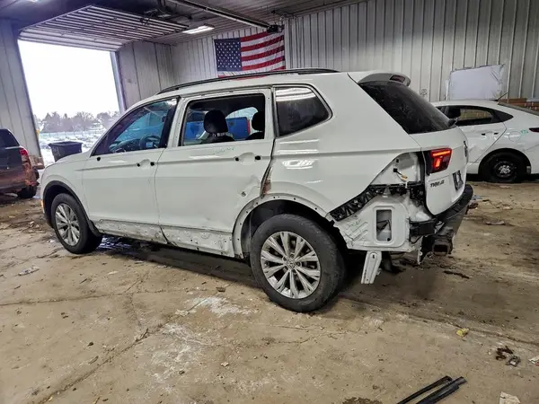 3VV1B7AX8KM087067 2019 VOLKSWAGEN TIGUAN - Image 2