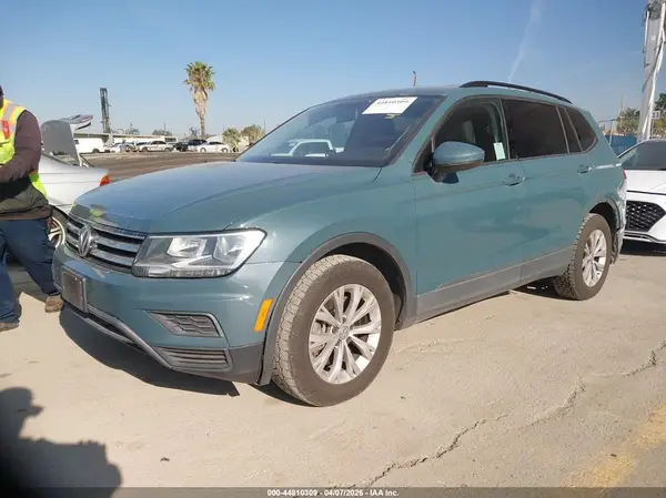 3VV1B7AX8KM164634 2019 VOLKSWAGEN TIGUAN - Image 2