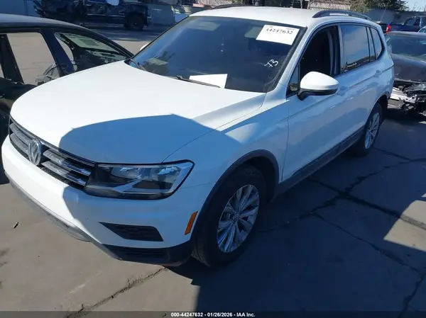 3VV1B7AX8KM173074 2019 VOLKSWAGEN TIGUAN - Image 2