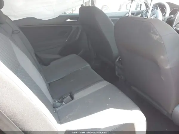 3VV1B7AX8LM054877 2020 VOLKSWAGEN TIGUAN - Image 8