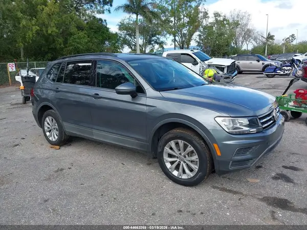3VV1B7AX8LM074711 2020 VOLKSWAGEN TIGUAN - Image 1