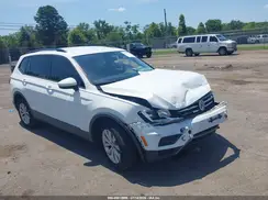 3VV1B7AX8LM083716 2020 VOLKSWAGEN TIGUAN