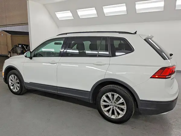 3VV1B7AX8LM136799 2020 VOLKSWAGEN TIGUAN - Image 2