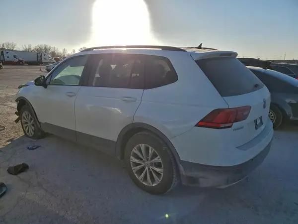 3VV1B7AX8LM144692 2020 VOLKSWAGEN TIGUAN - Image 2