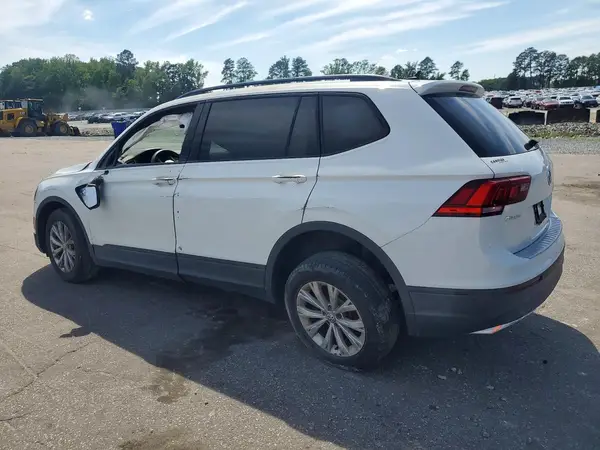 3VV1B7AX8LM154610 2020 VOLKSWAGEN TIGUAN - Image 2