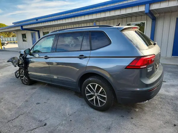 3VV1B7AX8MM015899 2021 VOLKSWAGEN TIGUAN - Image 2