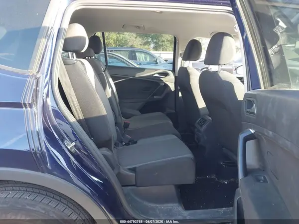 3VV1B7AX8MM059675 2021 VOLKSWAGEN TIGUAN - Image 8