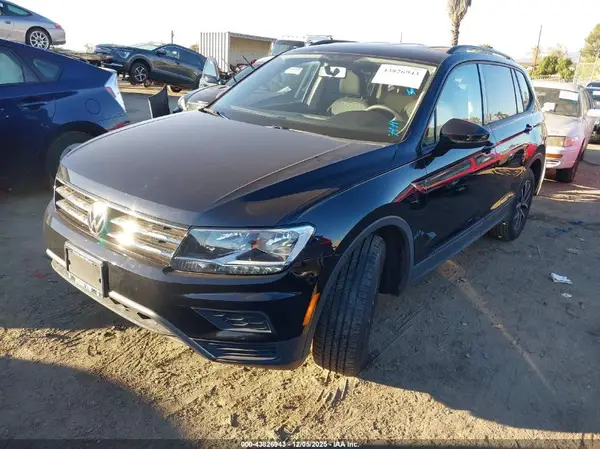 3VV1B7AX8MM068652 2021 VOLKSWAGEN TIGUAN - Image 2