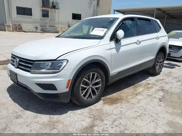 3VV1B7AX8MM109023 2021 VOLKSWAGEN TIGUAN - Image 2