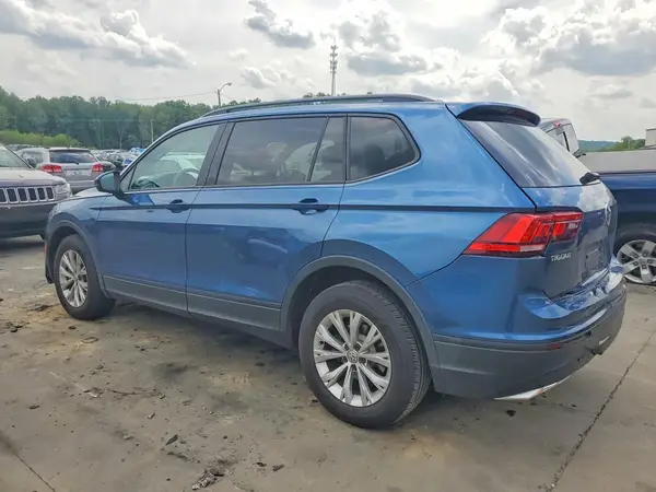 3VV1B7AX9JM010643 2018 VOLKSWAGEN TIGUAN - Image 2