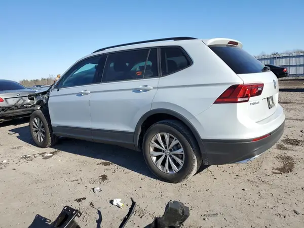 3VV1B7AX9JM022419 2018 VOLKSWAGEN TIGUAN - Image 2