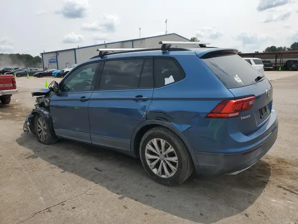3VV1B7AX9JM034988 2018 VOLKSWAGEN TIGUAN - Image 2