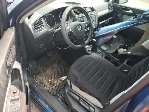3VV1B7AX9JM034988 2018 VOLKSWAGEN TIGUAN - Image 8