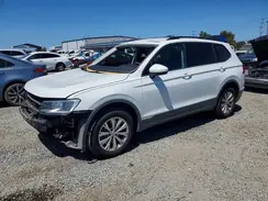 3VV1B7AX9JM071121 2018 VOLKSWAGEN TIGUAN