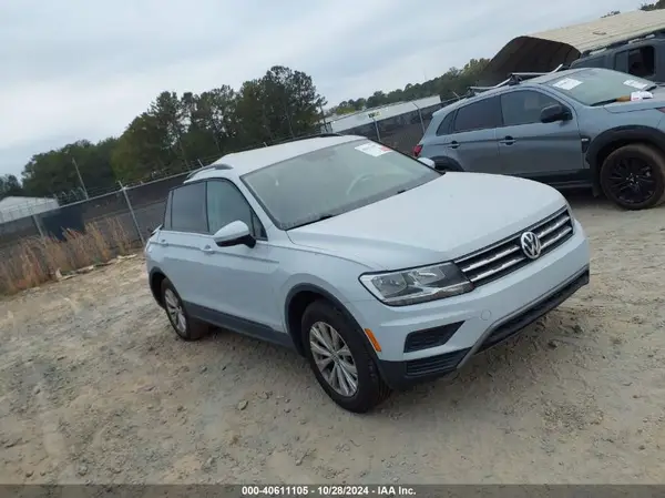 3VV1B7AX9JM077016 2018 VOLKSWAGEN TIGUAN - Image 1