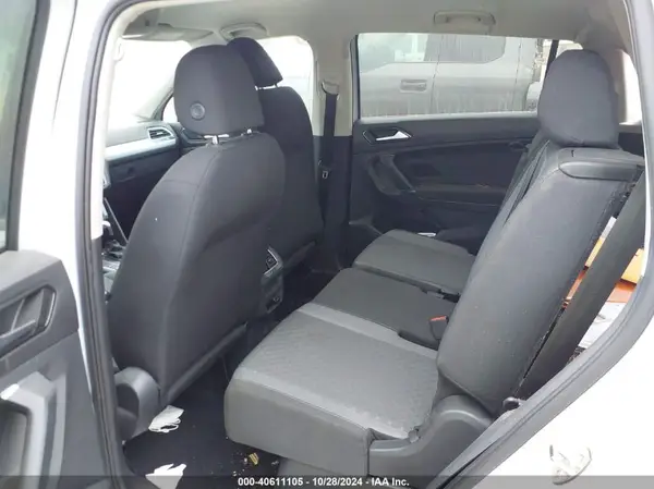 3VV1B7AX9JM077016 2018 VOLKSWAGEN TIGUAN - Image 8