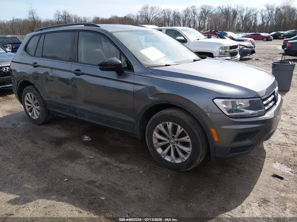 3VV1B7AX9JM085150 2018 VOLKSWAGEN TIGUAN - Image 1