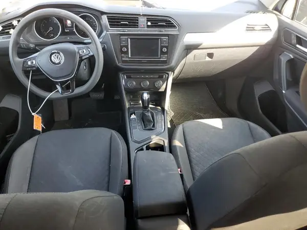 3VV1B7AX9JM088825 2018 VOLKSWAGEN TIGUAN - Image 8