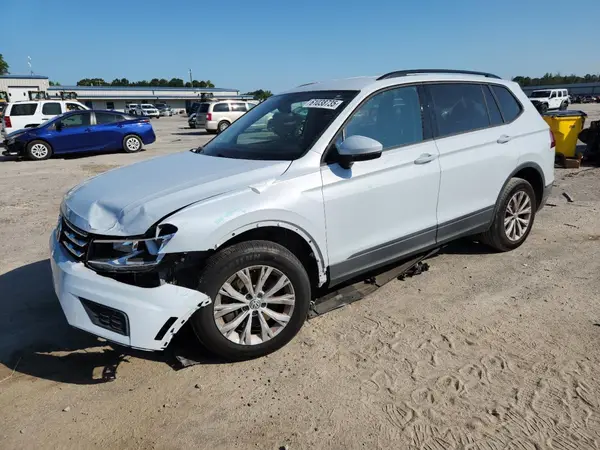 3VV1B7AX9JM091885 2018 VOLKSWAGEN TIGUAN - Image 1