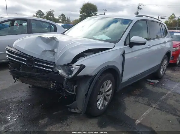 3VV1B7AX9JM095340 2018 VOLKSWAGEN TIGUAN - Image 2