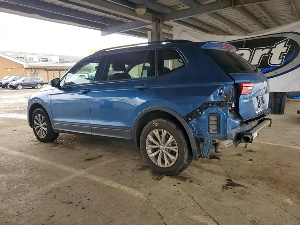 3VV1B7AX9JM190030 2018 VOLKSWAGEN TIGUAN - Image 2